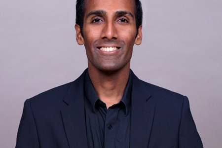 Square simon bitsch pressefoto farve